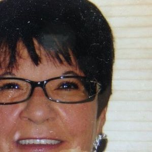 Meet your Posher, Ella